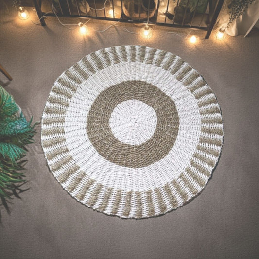 Round Seagrass Rug – White & Tan Sun Design (1m) - Spencer Vibes