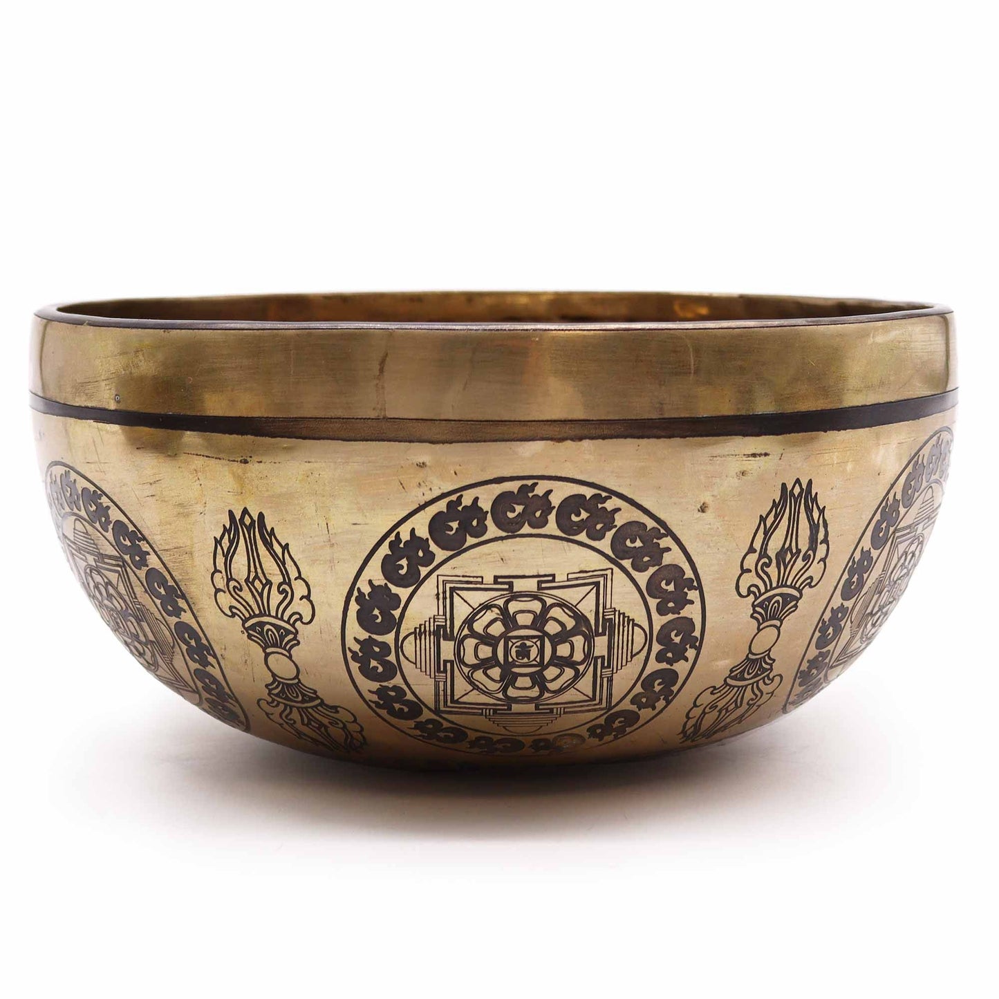 Hand-Beaten & Engraved Tibetan Singing Bowl – 21cm Five Buddhas Design