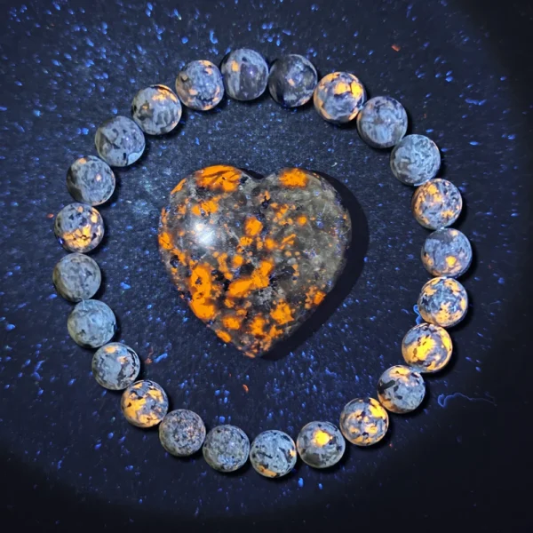 Natural Flame Stone Bracelet | Yooperlite UV Reactive Jewellery - Image 2